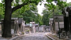 ParisPèreLachaiseMezarlığı