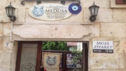 Medusa Cam Eserleri Muzesi